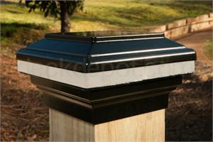 Aurora Saturn LED Deck Post Cap Light - Black
